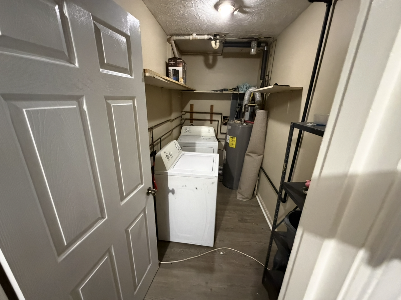 823 Hawkins Dr #1 - Photo 5 of 7