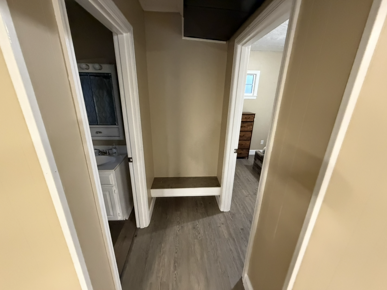 823 Hawkins Dr #1 - Photo 7 of 7