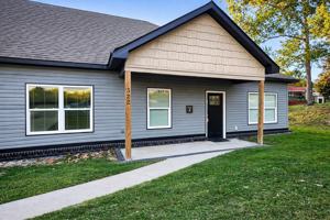 featured image of 322 E Maple #B