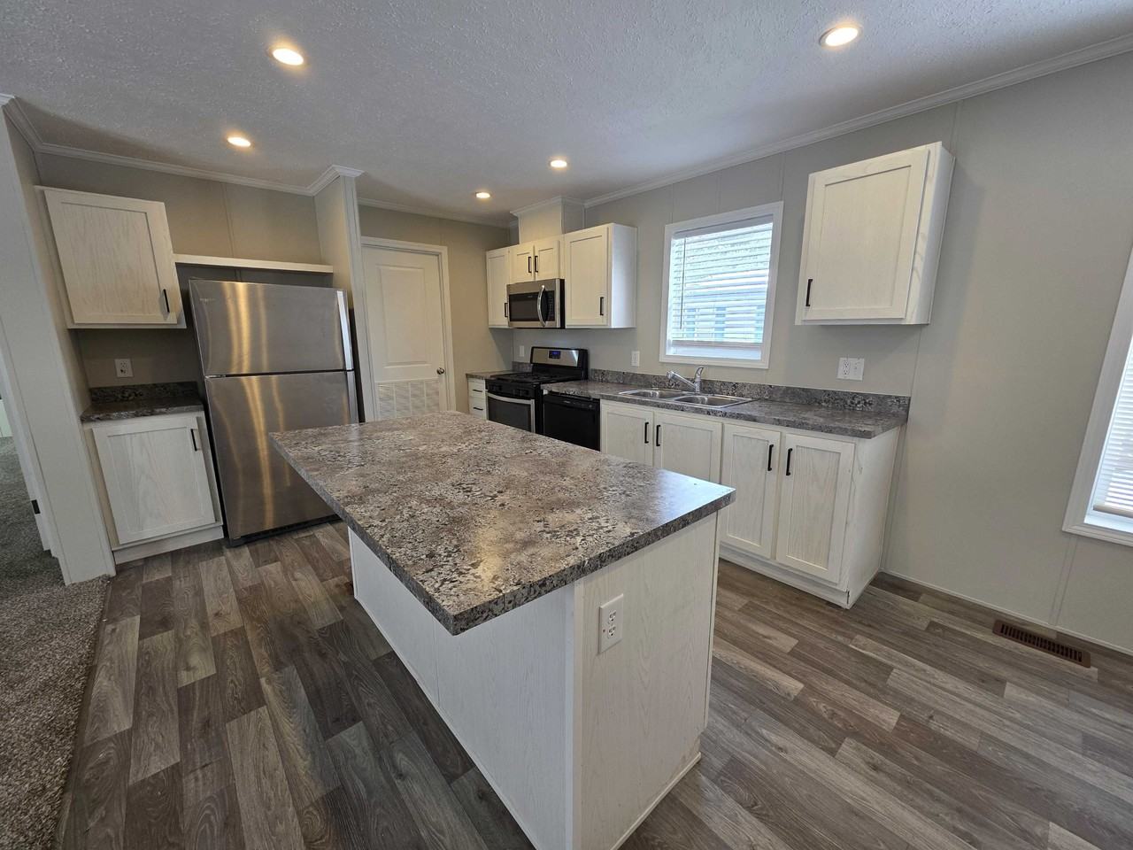 3708 Cedar Loop #751 - Photo 6 of 33