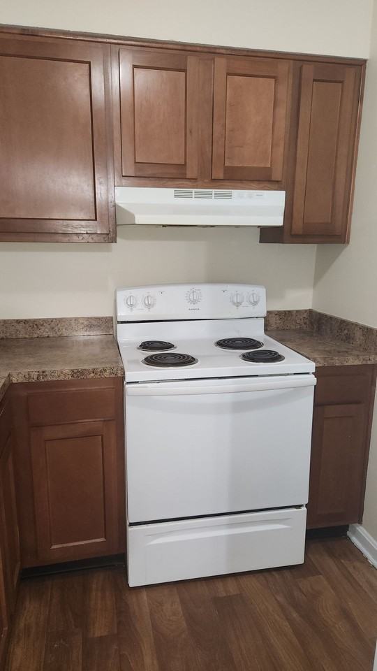 Renovated 2BR • Balcony • Washer/Dryer Hookups - Photo 6 of 22