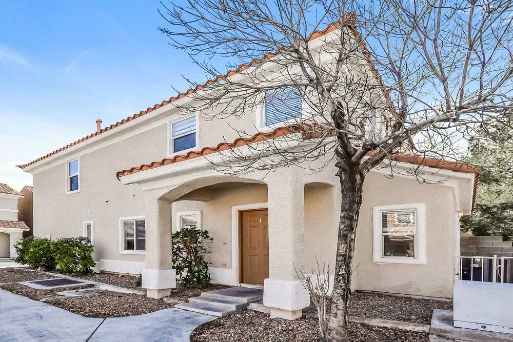 1449 Morro Creek St - Photo 4 of 17