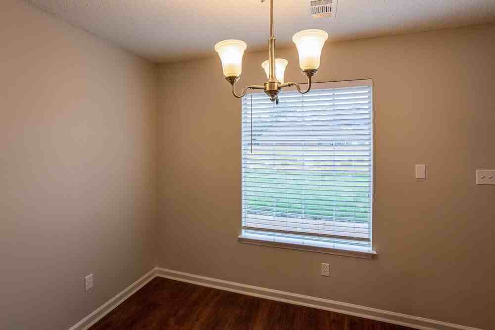 7094 Mirage Ln - Photo 6 of 17