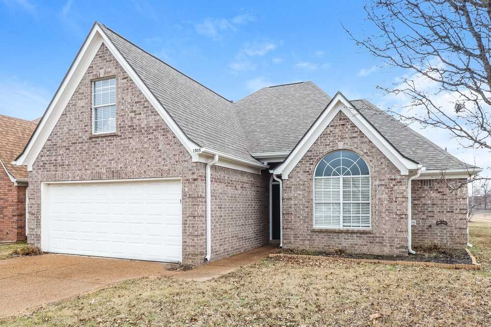 1305 Jackson Pond Cir - Photo 4 of 17