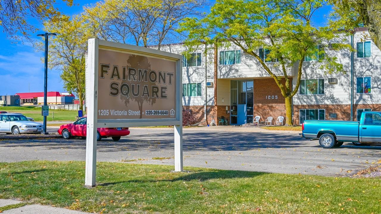 Fairmont Square - Photo 2 of 12