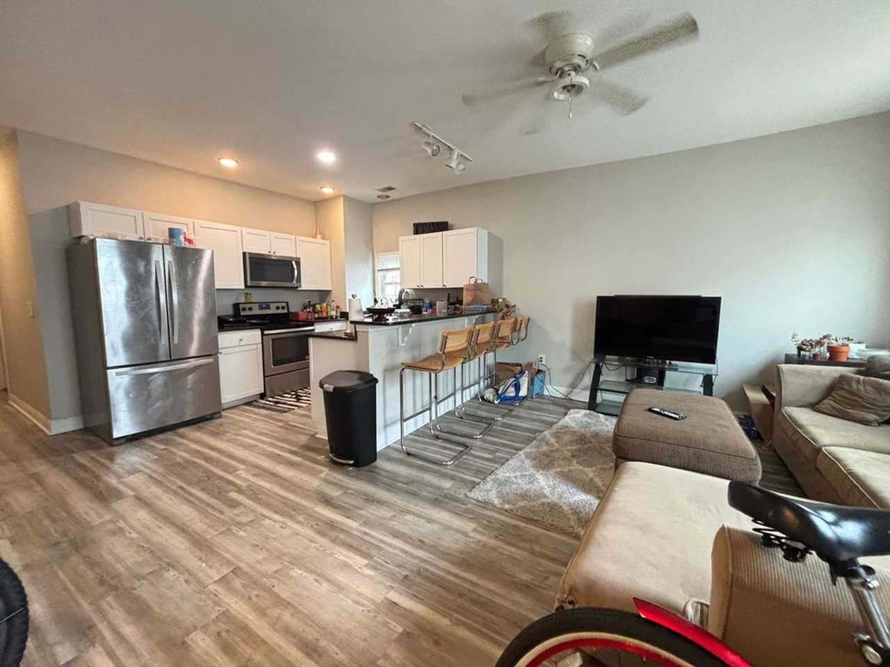 7 Carondolet St - Photo 4 of 11