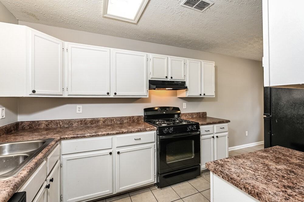 2085 Corners Circle Trce - Photo 7 of 17