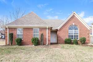 featured image of 995 Scofield Dr