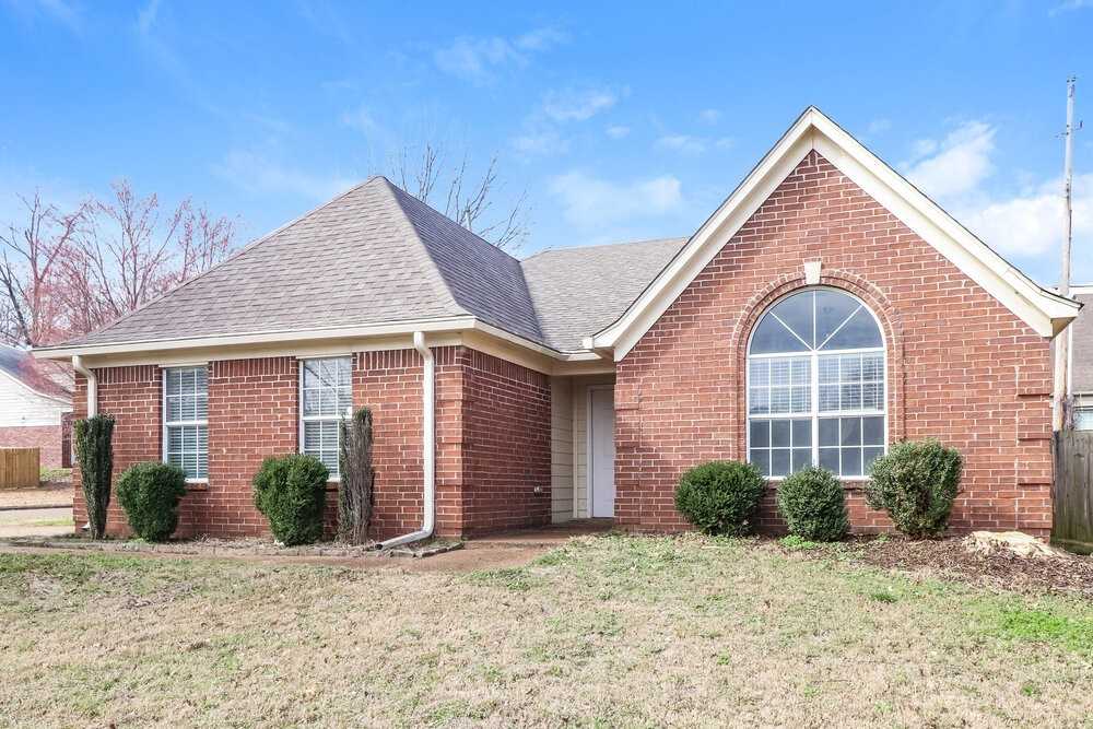 995 Scofield Dr - Photo 3 of 16