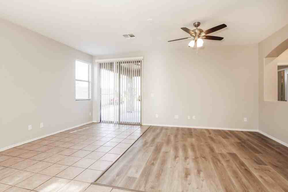 8713 N 58th Ln - Photo 3 of 16