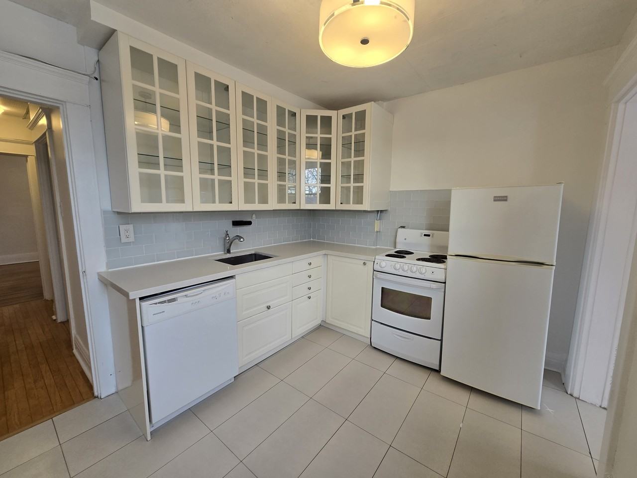 885 Davenport Road - Photo 3 of 20