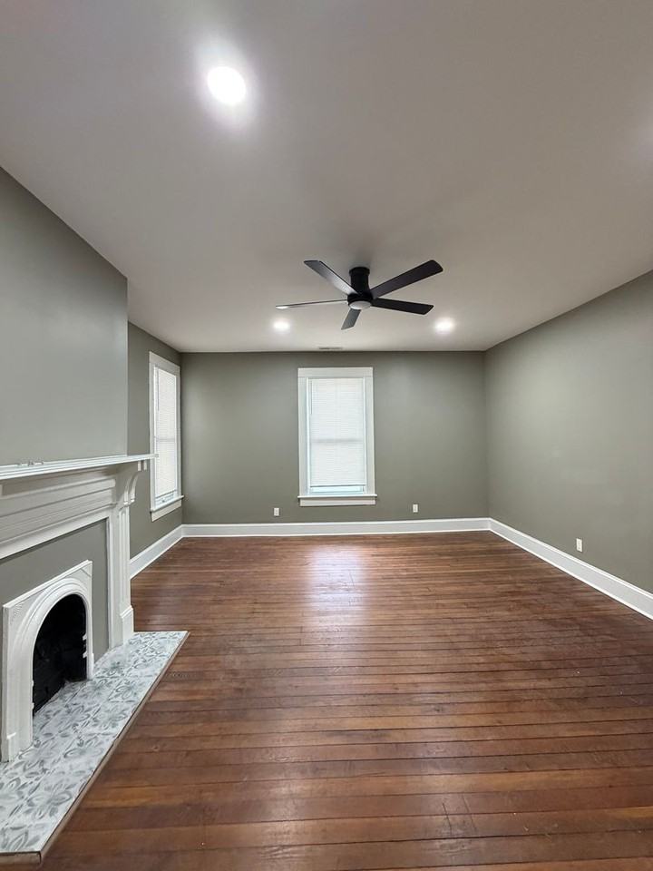 1108 North Main St. - Photo 5 of 20