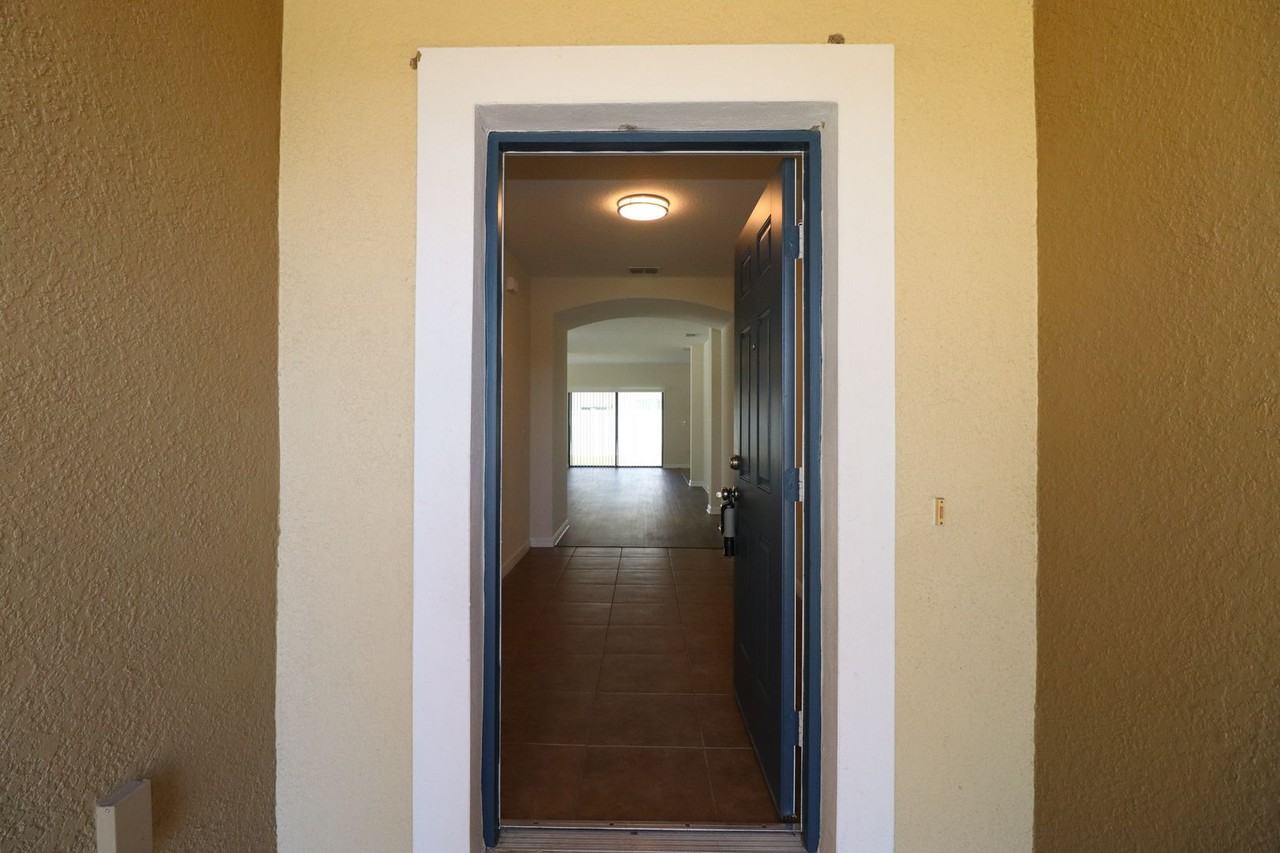 2229 Tulip Valley Pt - Photo 3 of 22