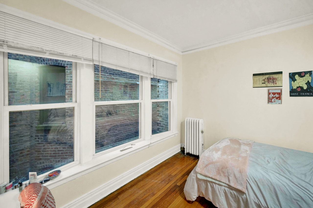 6536 Glenwood - Photo 3 of 50