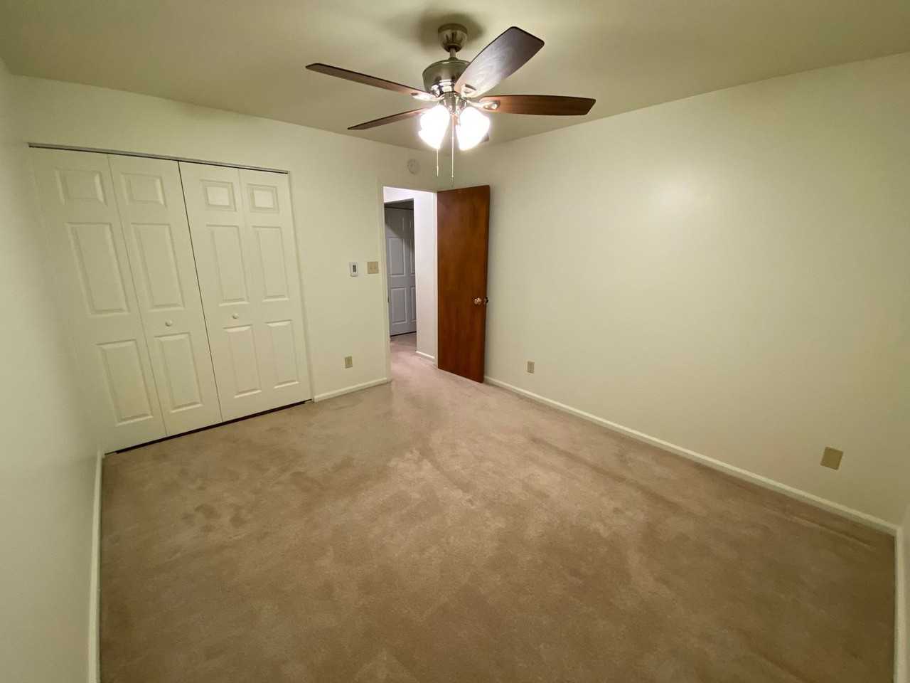 85 Valley Rd Apt C - Photo 6 of 10