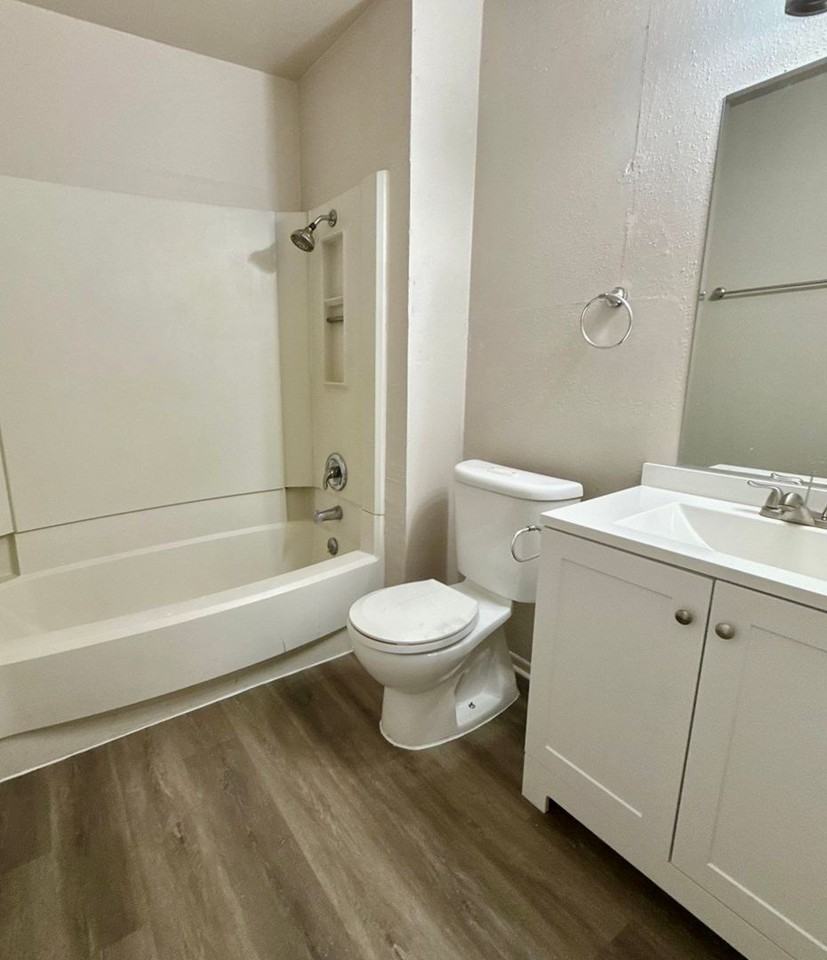 4315 Lehman Dr - Photo 5 of 9