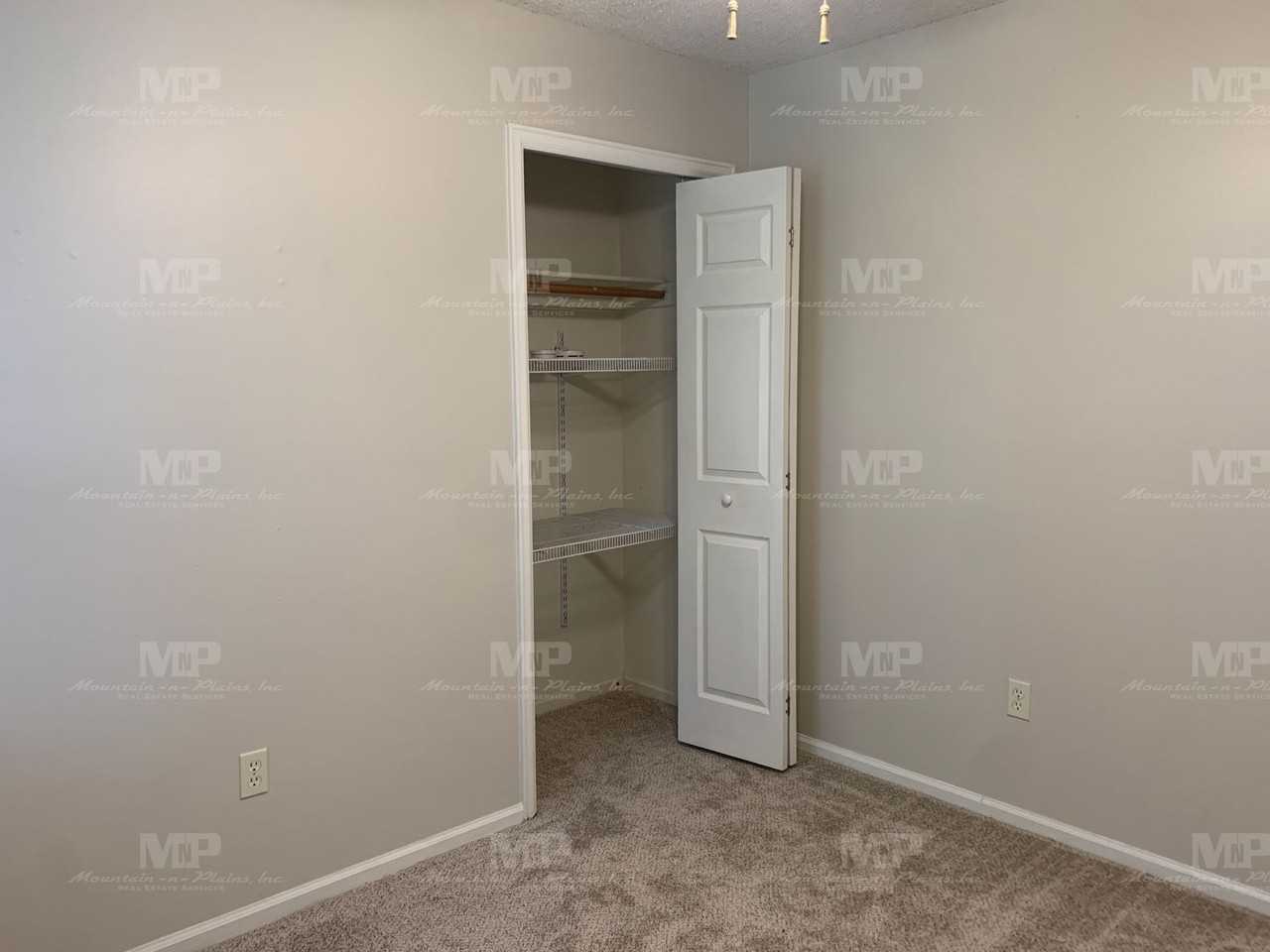 1518 Glen Haven Dr - Photo 7 of 17