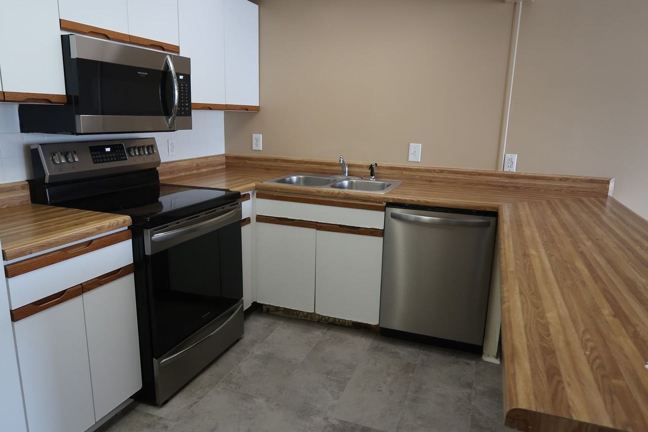 2749 Sullins St #204 - Photo 2 of 14