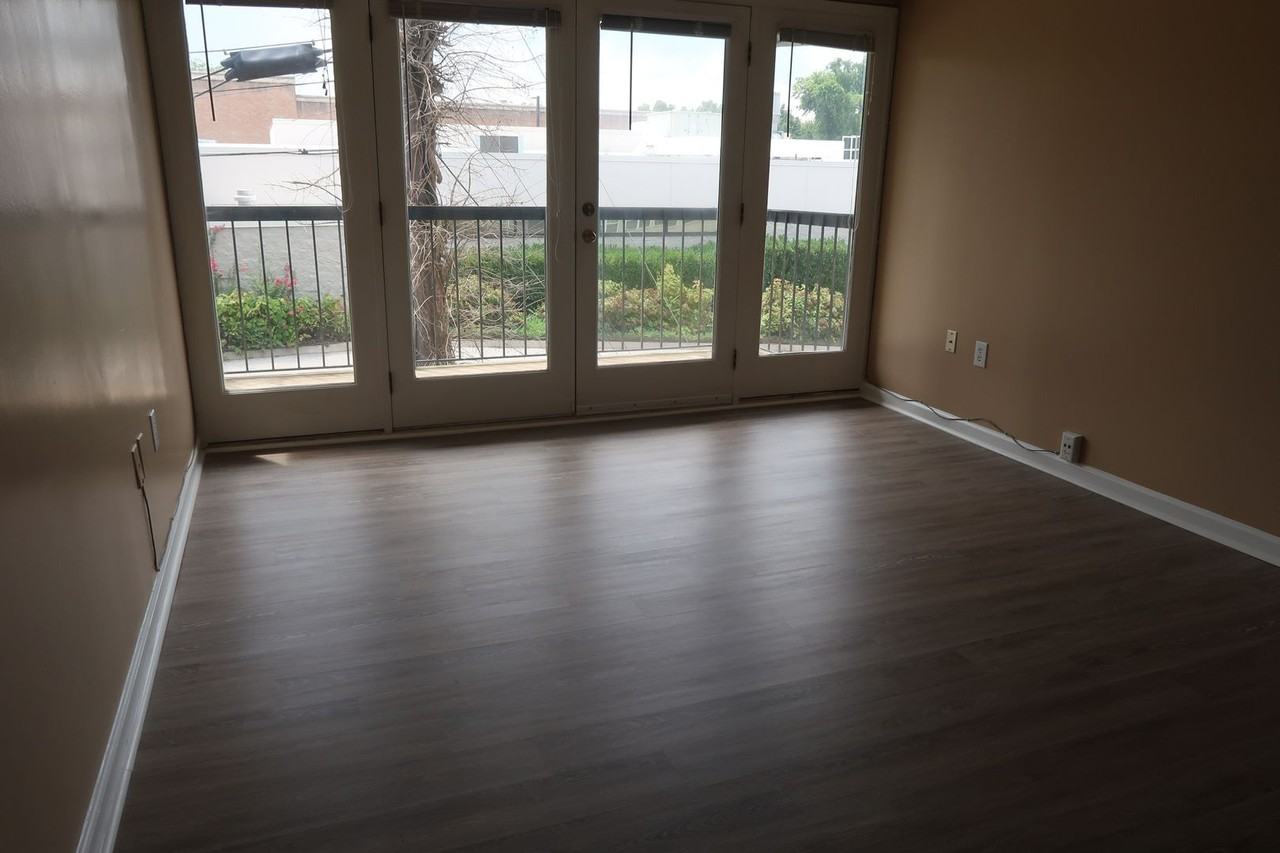 2749 Sullins St #204 - Photo 7 of 14