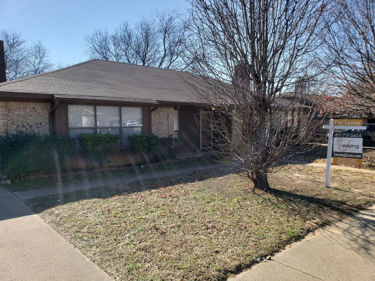 109 Glade Shadow Dr - Photo 2 of 17