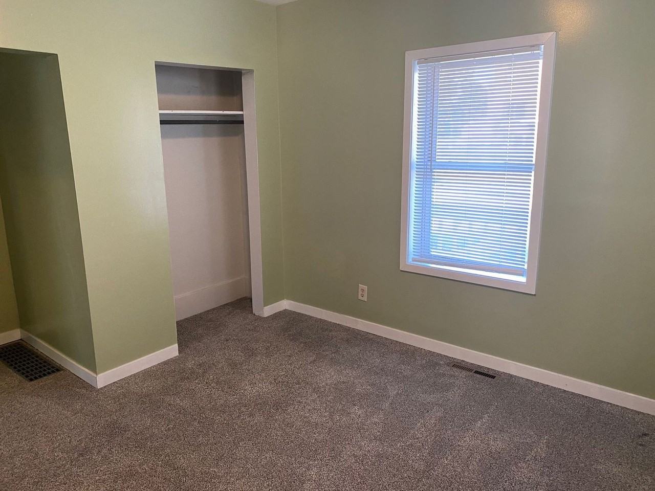 1120 3rd St N - Photo 7 of 19