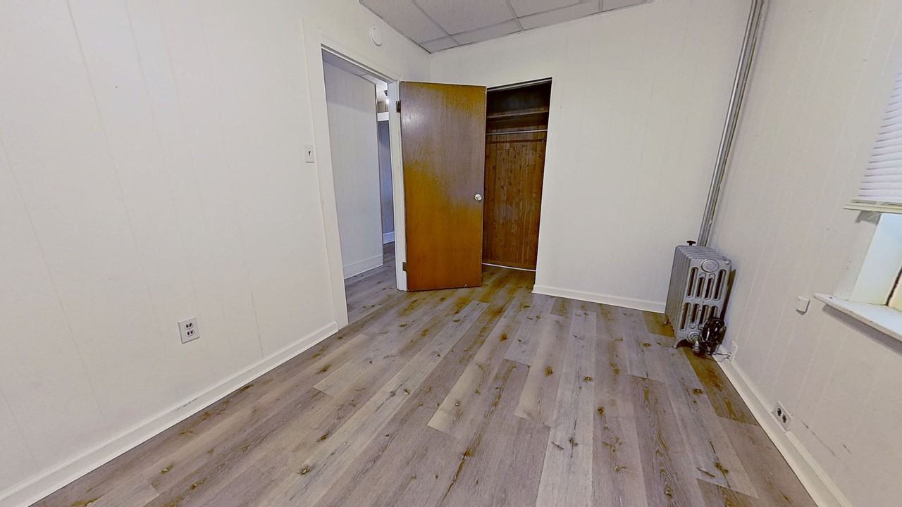 645 W Philadelphia St - Photo 7 of 10