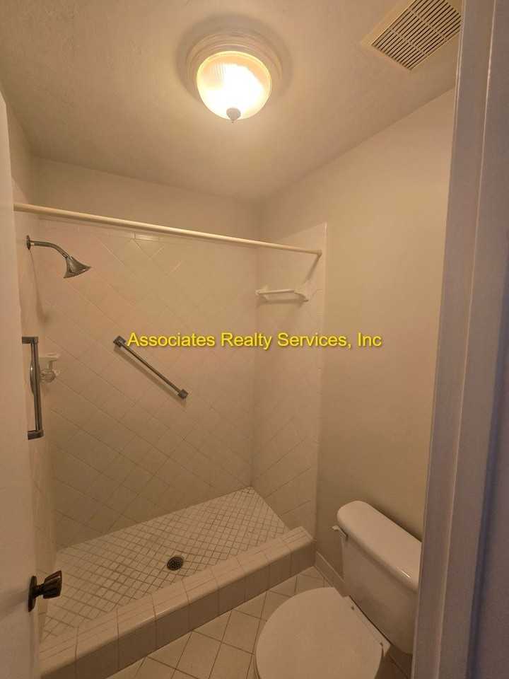 11407 Palmetto Blvd - Photo 7 of 31