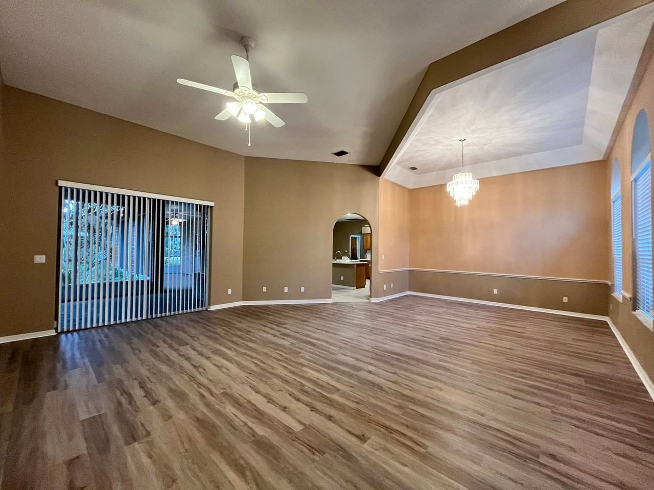 7922 Timberlake Dr - Photo 3 of 16