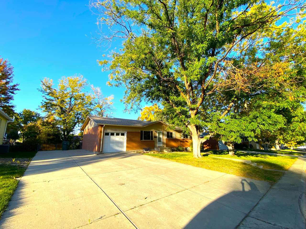 12067 W Virginia Dr - Photo 2 of 31