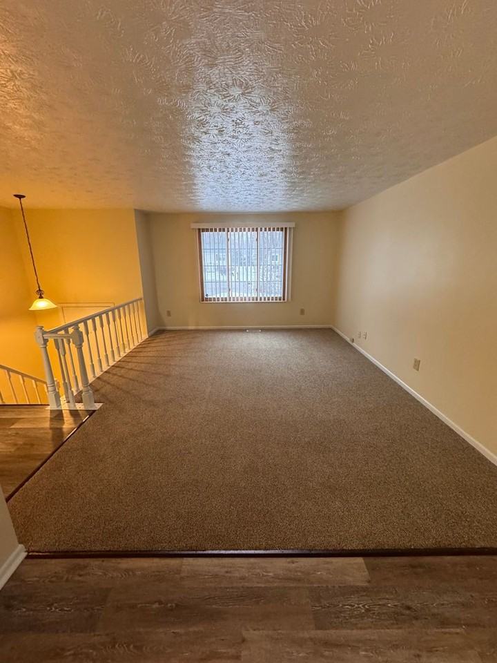 300 Pegotty Ct Ne - Photo 2 of 30