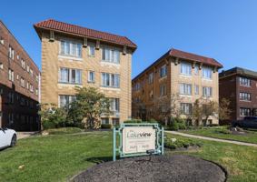 featured image of 2423 Overlook Rd