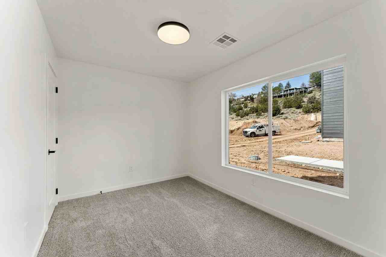 Coal Creek Townhomes - Photo 5 of 41