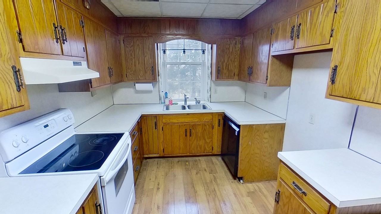 6250 Sterner Dr - Photo 2 of 16