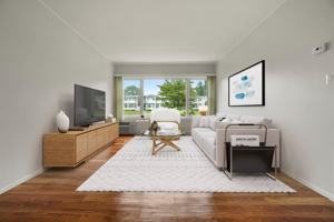 featured image of 26 Winslow Dr