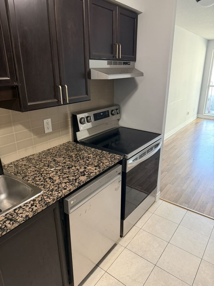 60 Town Centre Crt - Photo 3 of 8