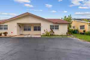 featured image of 7656 Northwest 73rd Terrace