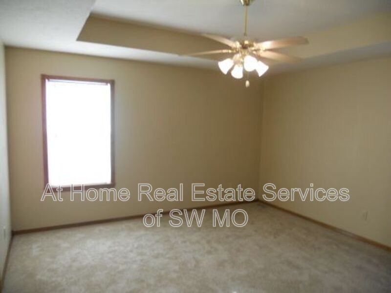 1241 Verna Ln - Photo 7 of 11