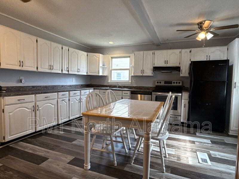 4005 Cypress Ave Sw - Photo 3 of 11