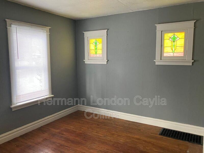 10234 Toelle Ln - Photo 4 of 11