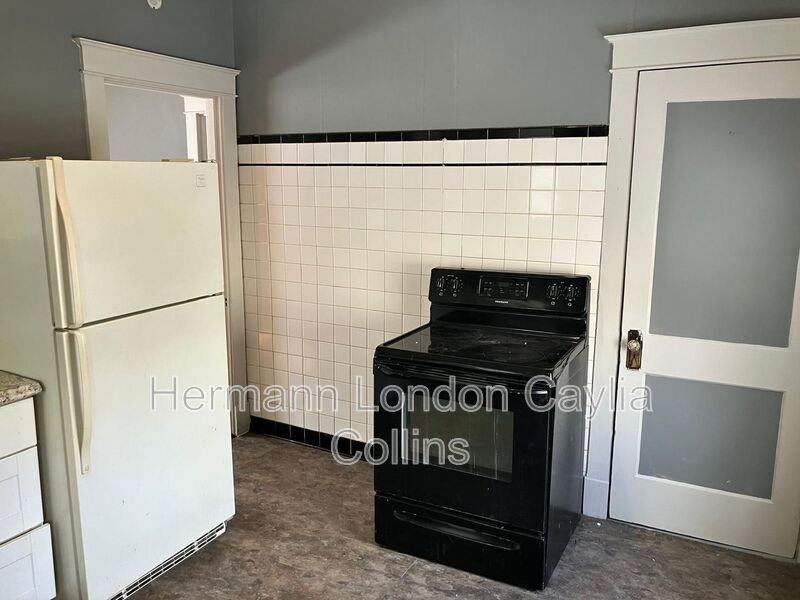 10234 Toelle Ln - Photo 5 of 11