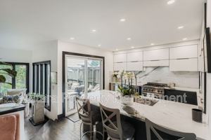 featured image of 287 S Holly St