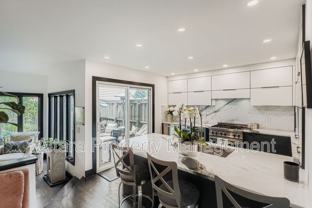 287 S Holly St - Photo 1 of 1