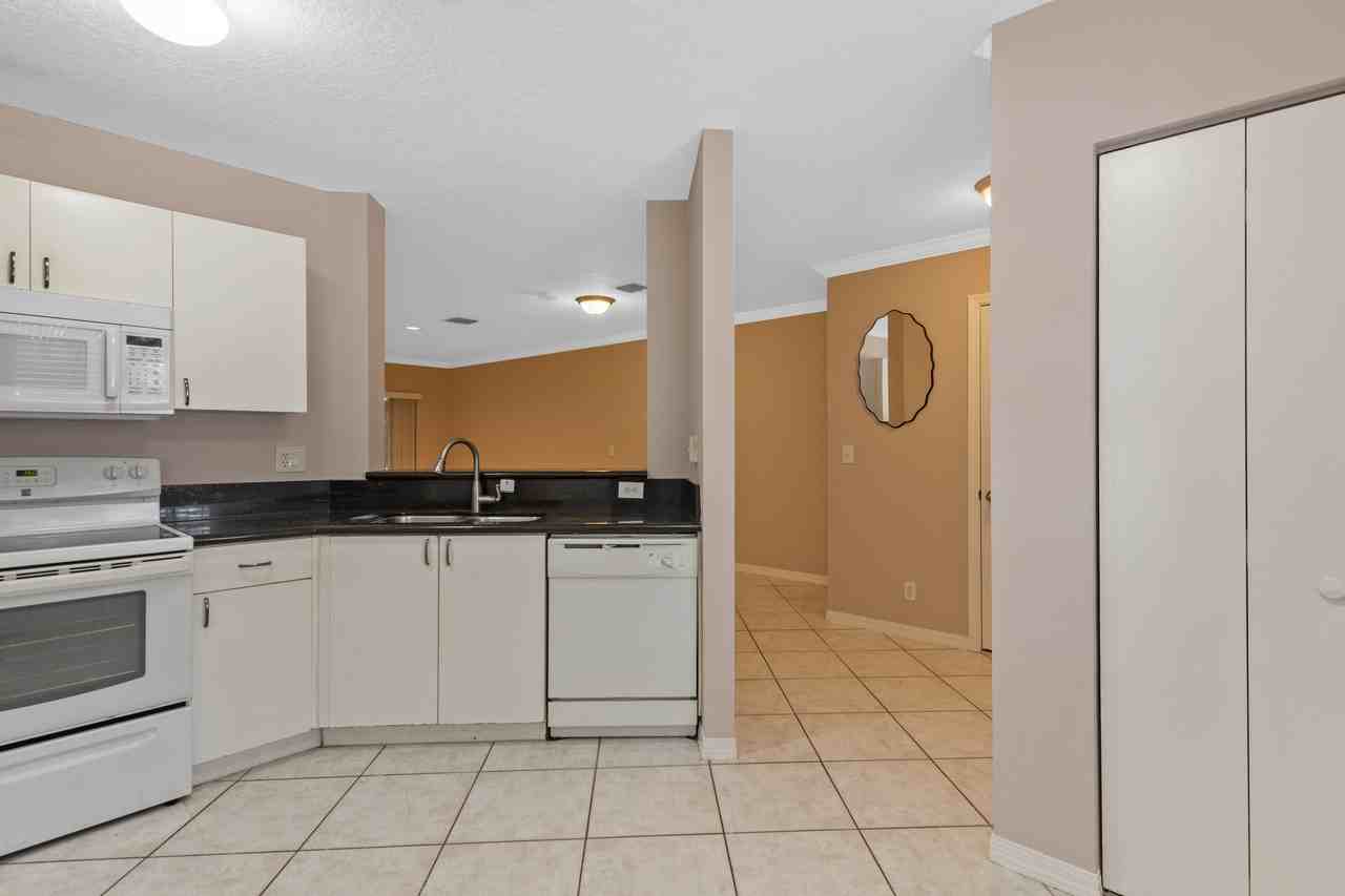 1186 Southwest 44th Avenue - Photo 2 of 23