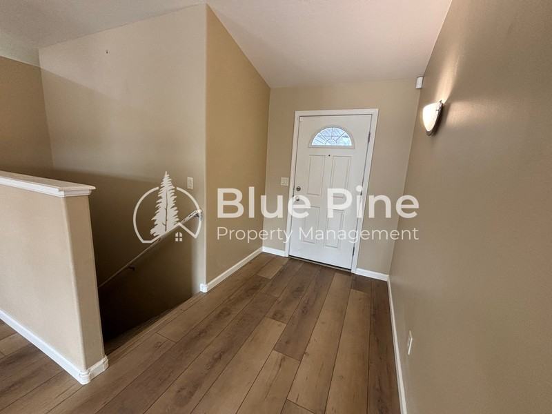 3736 Ellendale Cir - Photo 2 of 31