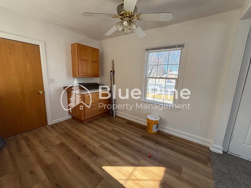 309 S Milton Ave - Photo 5 of 15