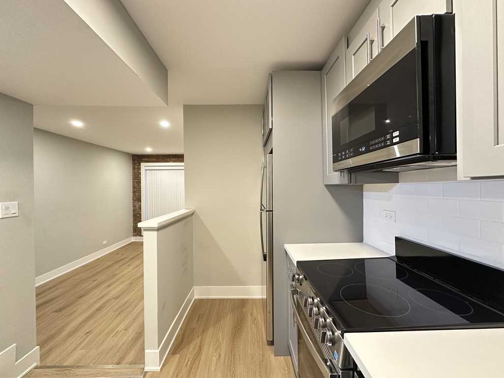 1220 N La Salle Dr #4C - Photo 5 of 21