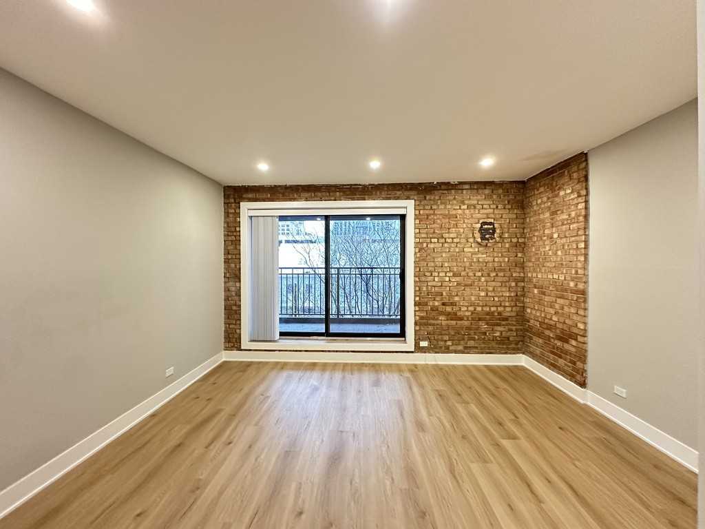 1220 N La Salle Dr #4C - Photo 7 of 21