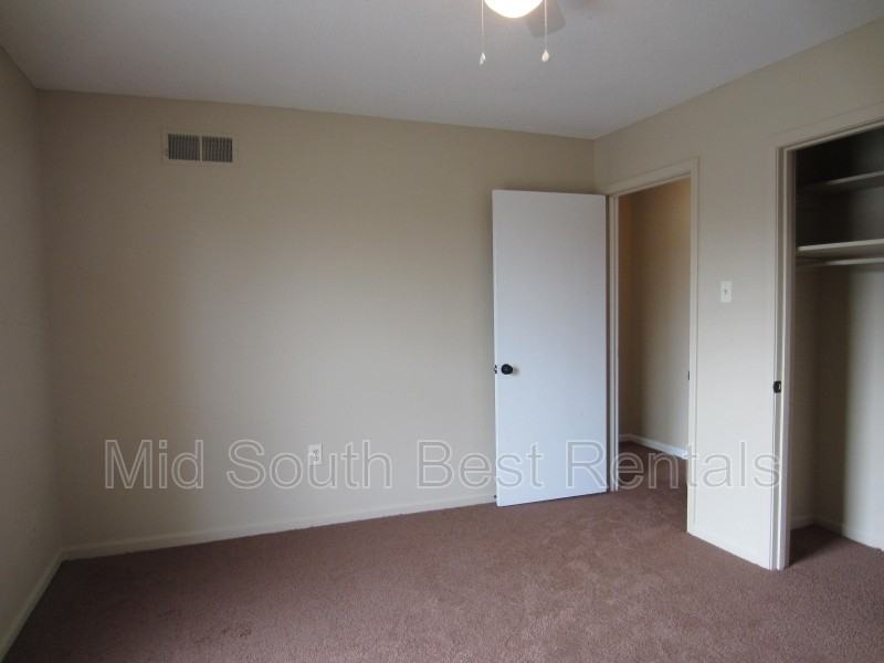 3374 Burgess Dr - Photo 5 of 8