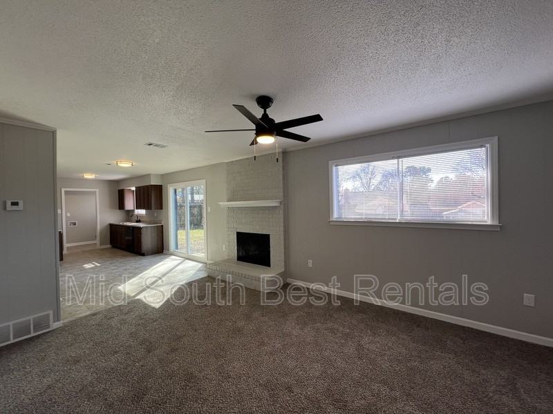 4021 Longsneck Ave - Photo 4 of 14