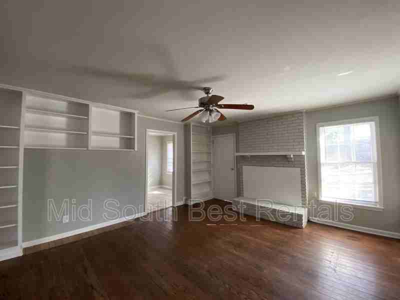 2996 Elgin Dr - Photo 2 of 18